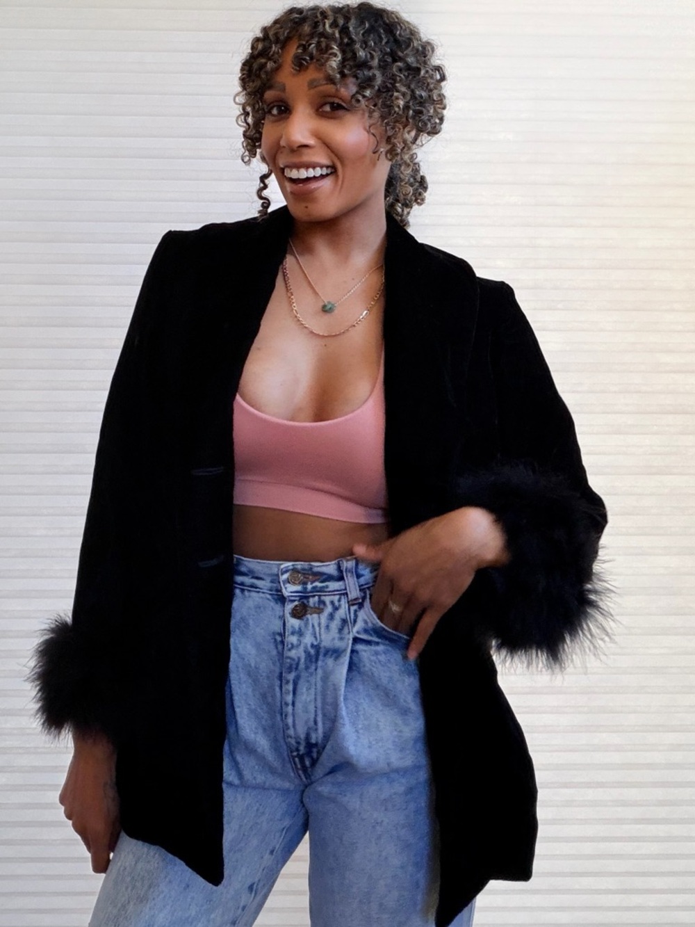 Vintage Themes Black Velvet Blazer | Faux Fur Cuff - Picture 3 of 13